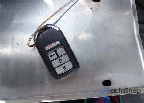 2019 Honda Civic Sport z USA, uszkodzony, nr VIN 19XFC2F82KE043548